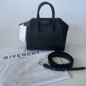 GIVENCHY | MINI ANTIGONA | BLACK